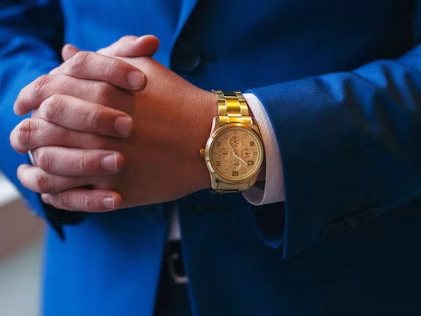 successful-entrepreneur-businessman-hands_86390-263